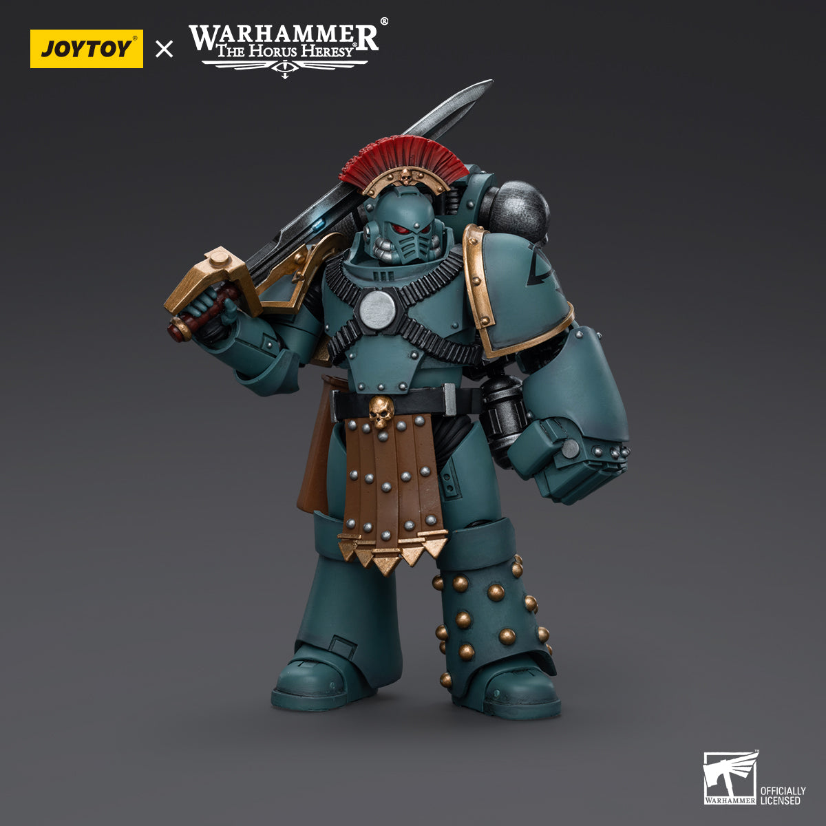 Warhammer Collectibles: 1/18 Scale Sons of Horus MKIV Tactical Squad Sergeant with Power Fist - Good Games