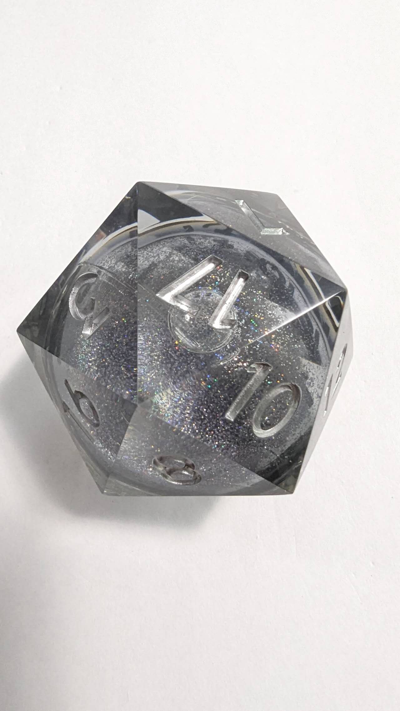 Dice Hoard Liquid Core D20 55MM 03 - Good Games