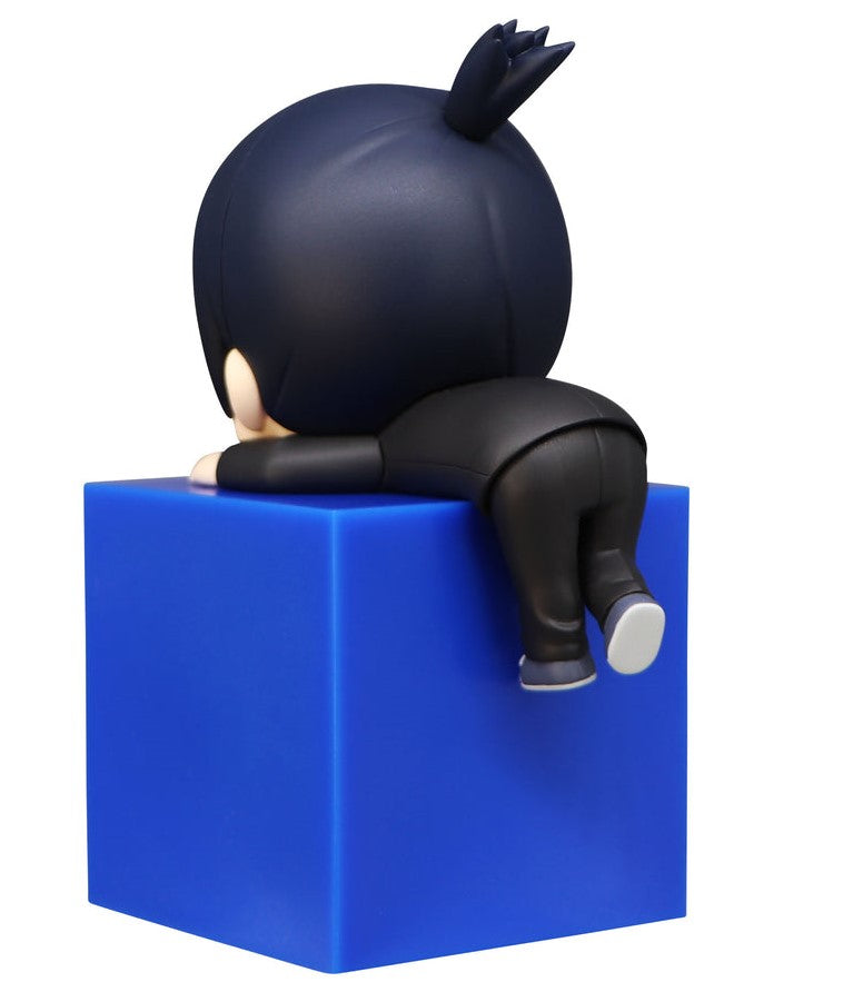 Chainsaw Man Aki Hayakawa Hikkake figure perched on a vibrant blue cube
