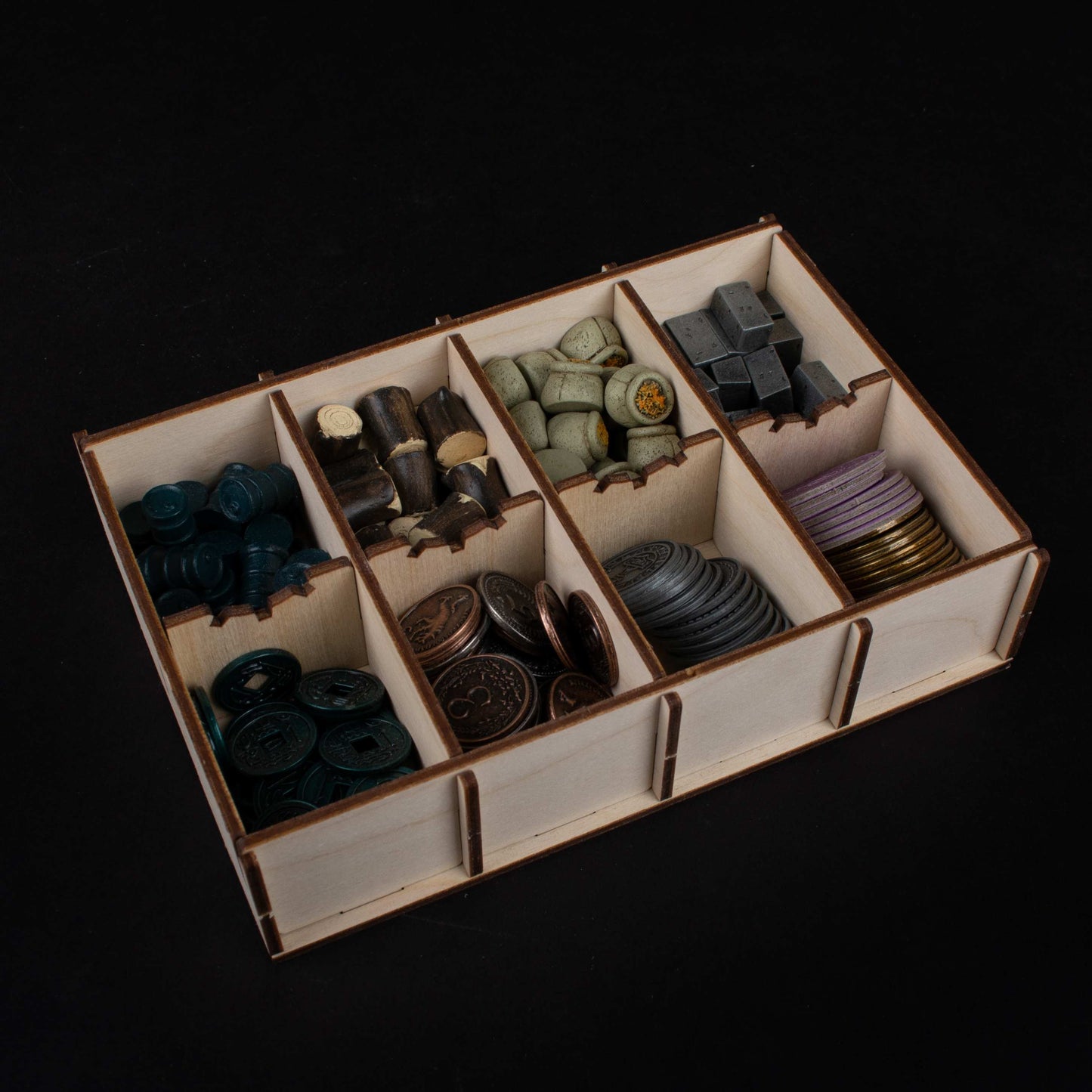 Insert showing separated card slots and tokens