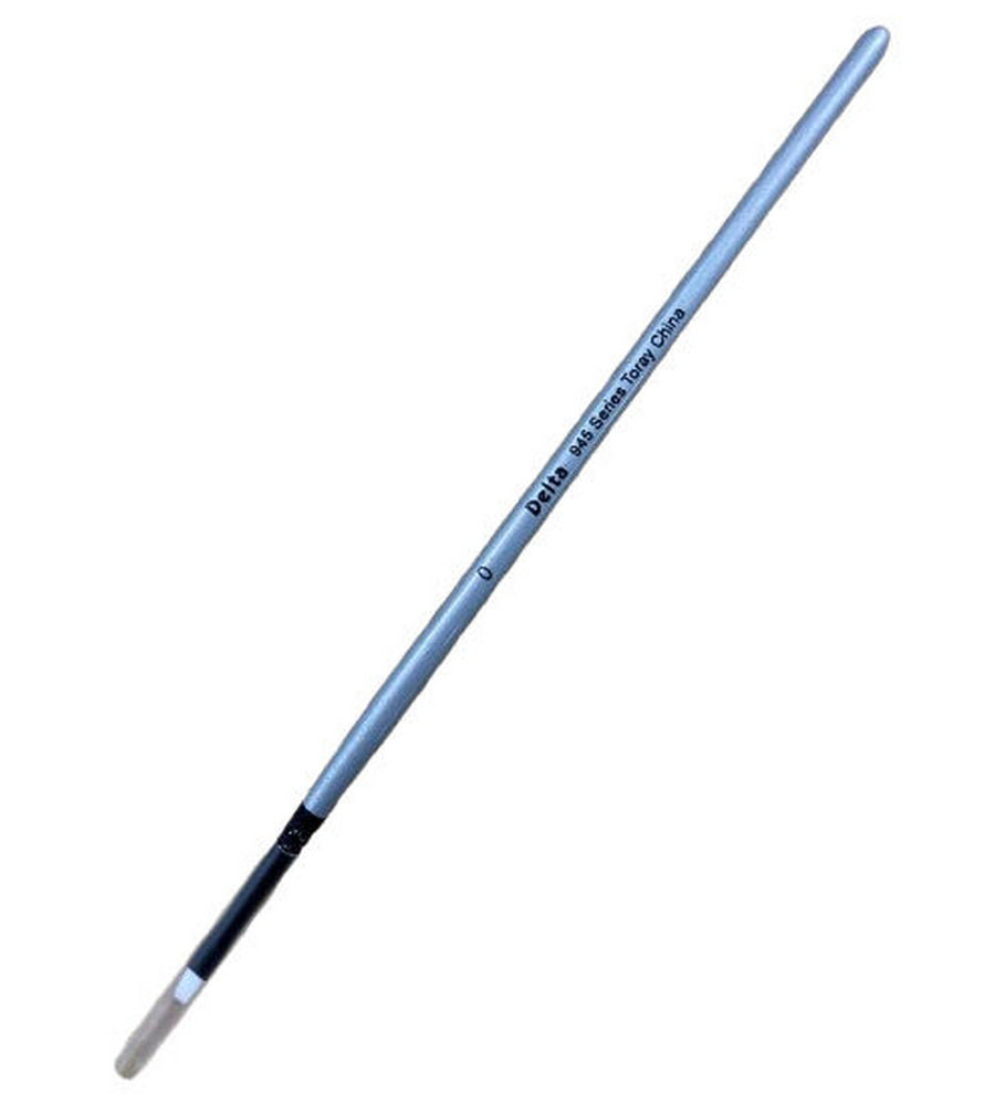 A Delta 945 Series Toray China size 0 paint brush with a silver handle, black ferrule, and light bristles