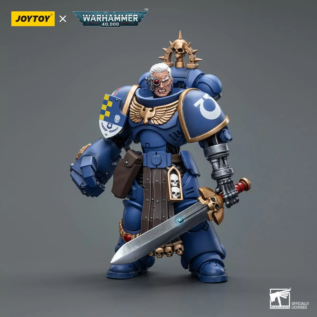 Warhammer Collectibles: 1/18 Scale Ultramarines Lieutenant with Power Fist - Good Games