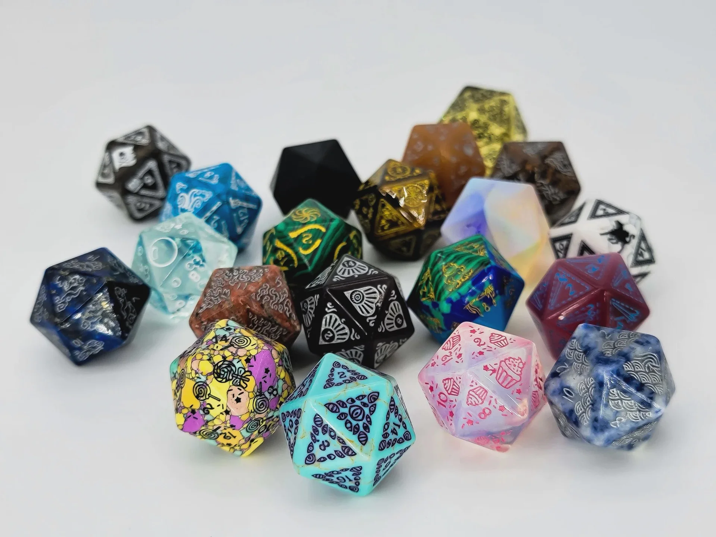Level Up Dice - Glyphic Blind Bag Series 3.5 D20 Box (6) - Good Games