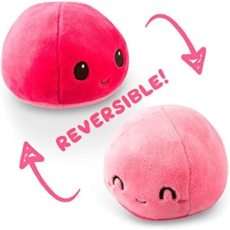 Reversible Mochi Plushie Strawberry - Good Games