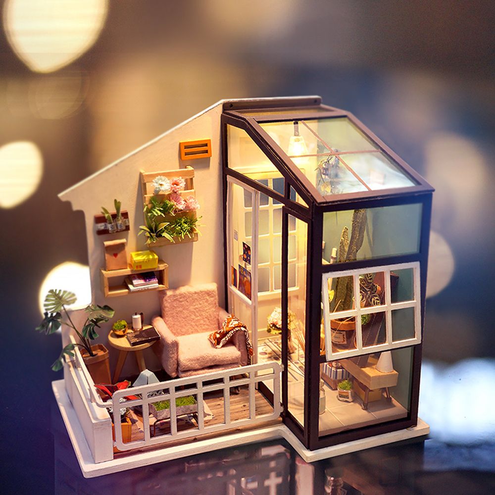 DIY Mini House Balcony Daydreaming - Good Games