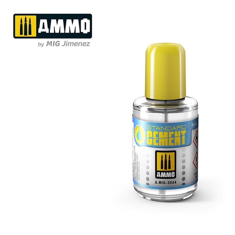 Ammo Standard Cement, a 30ml clear bottle with a yellow cap, on a white background