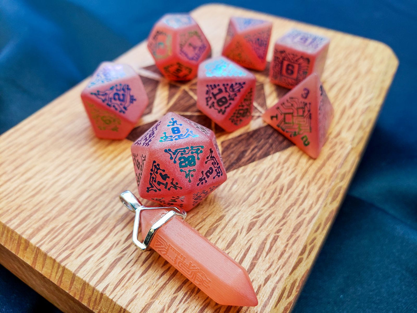 Level Up Dice - Ionized Chip Orange Cats Eye - Good Games