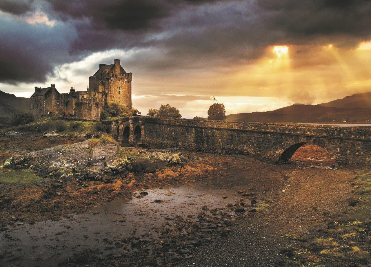 Enigma - Eilean Donan Castle Scotland 1000 Piece Jigsaw - Good Games