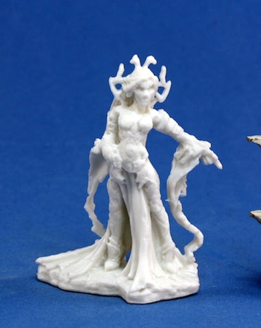 Reaper Bones Shaeress Dark Elf Queen - Good Games
