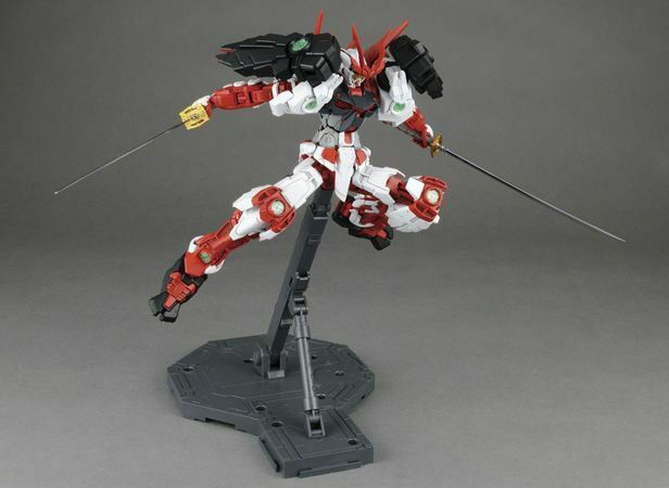 Bandai 1/100 MG Sengoku Astray Gundam - Good Games