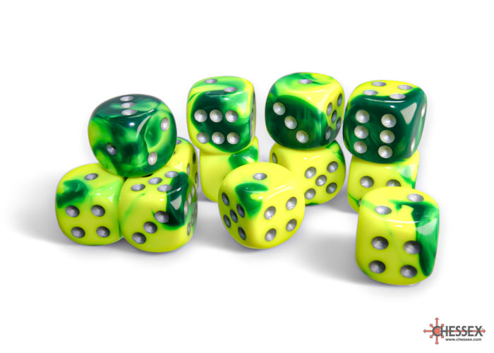 Chessex CHX 26654 Gemini Green-Yellow/silver 16mm d6 Dice Block (12 Dice)