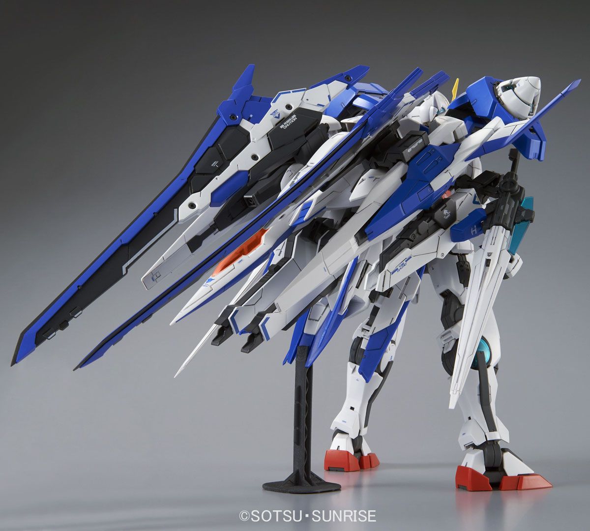 Bandai MG 1/100OO XN RAISER