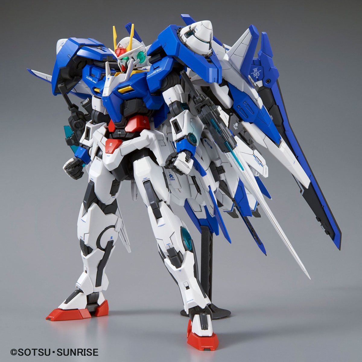 Bandai MG 1/100OO XN RAISER