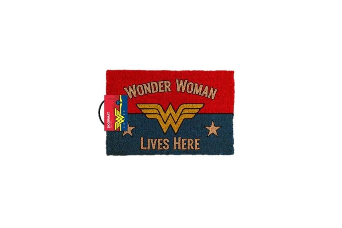 DC Comics-Wonder Woman Lives Here - Good Games