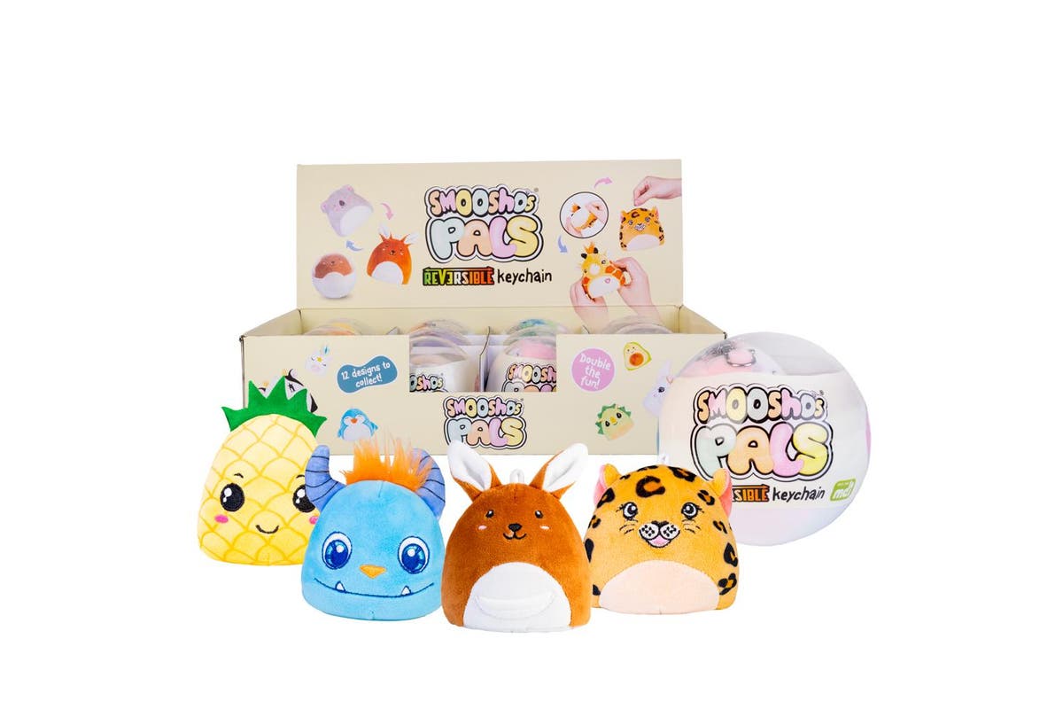 Smooshos Pal Reversible Keychain - Good Games