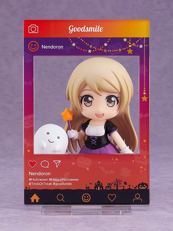 Side view of acrylic frame with assembled figure Nendoroid More