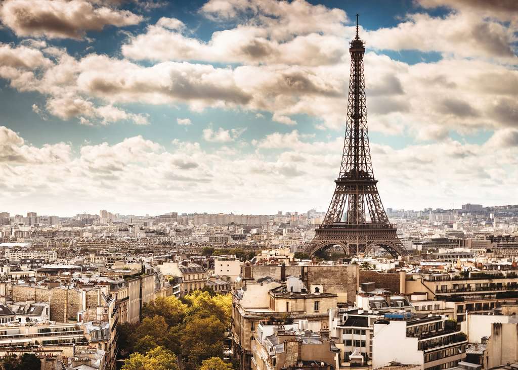 Ravensburger - Paris - 1000 piece jigsaw - Good Games