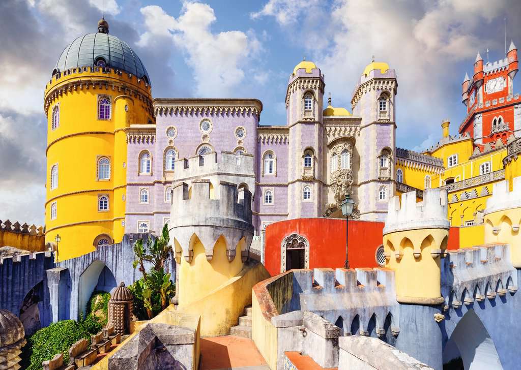 Ravensburger - Pena National Palace Portugal - Beautiful Castles 1000 Piece Jigsaw - Good Games