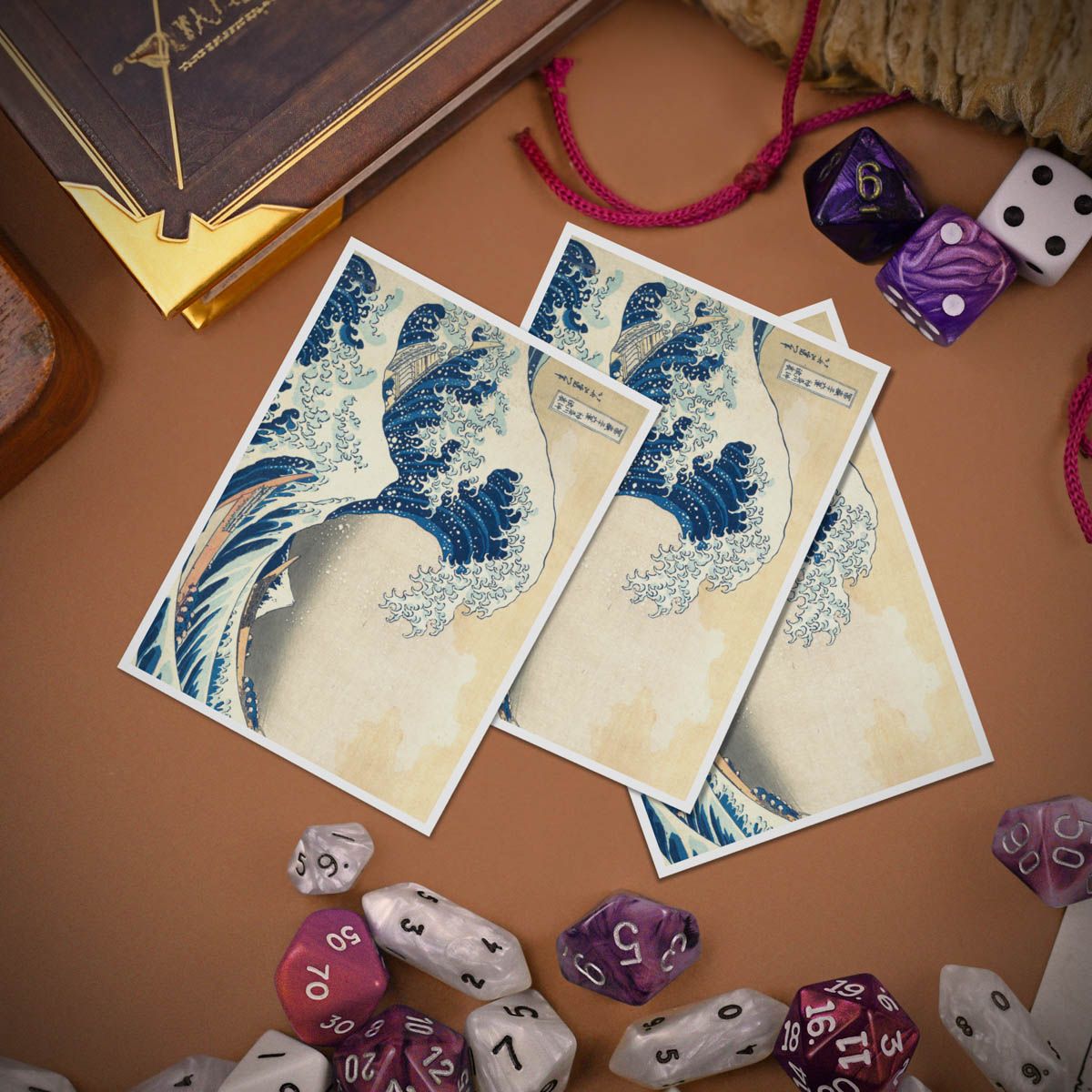 Ultra Pro: The Great Wave off Kanagawa 105ct APEX Deck Protector Sleeves
