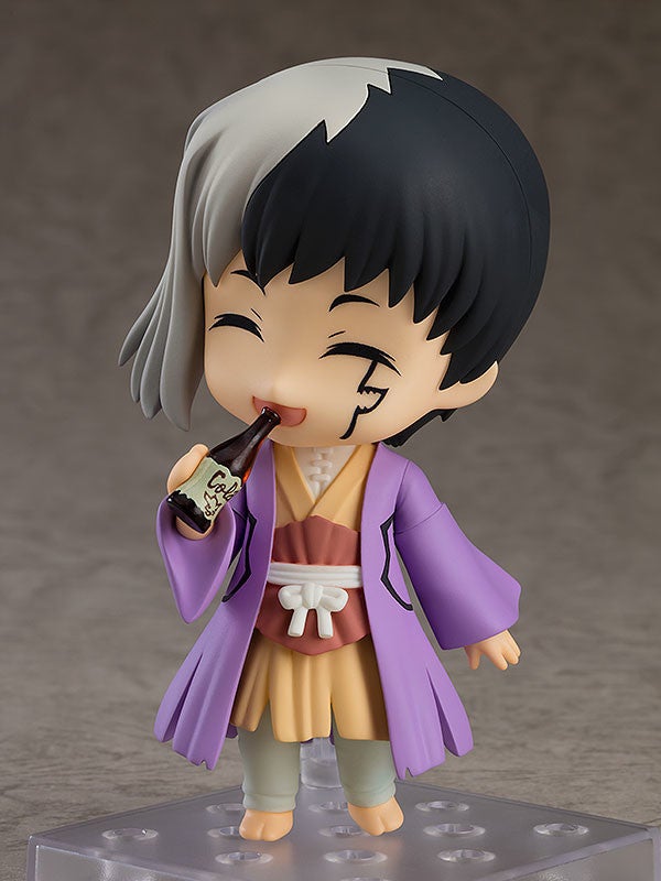 Gen Asagiri Nendoroid with alternate arms and props, showing expressive poses