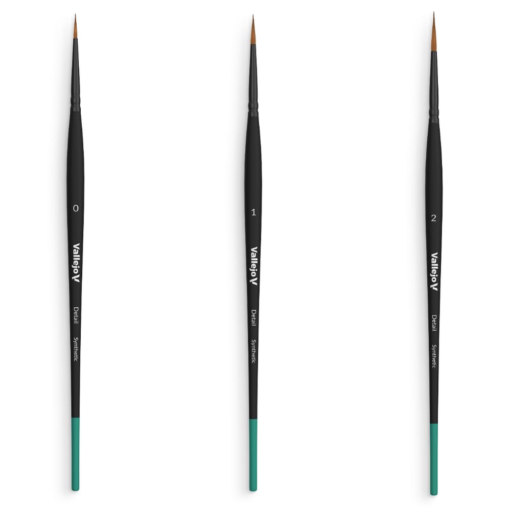 Vallejo Detail Design Set containing three synthetic brushes in sizes 0, 1, and 2, shown with black handles and teal ends