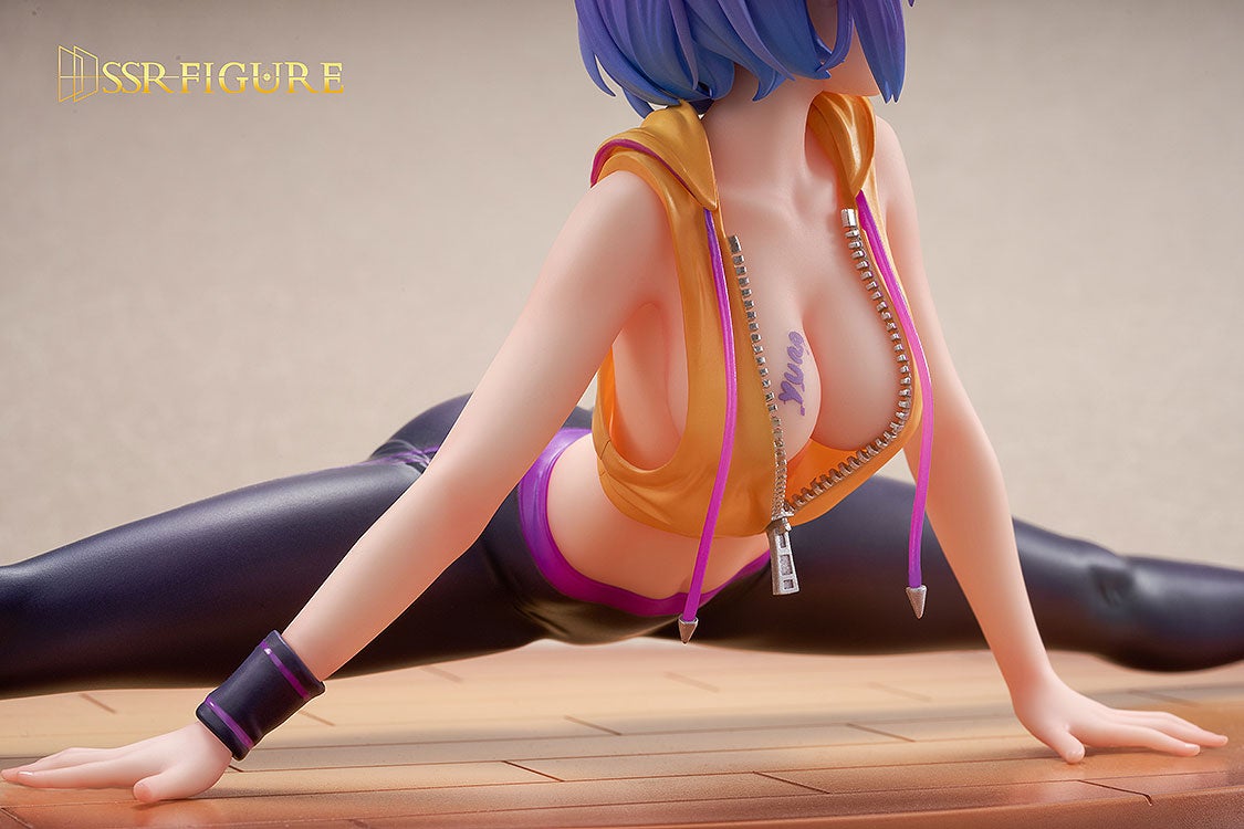 Rear view of SSR Yura: Split Version figure showing detailed sculpting and hair strands