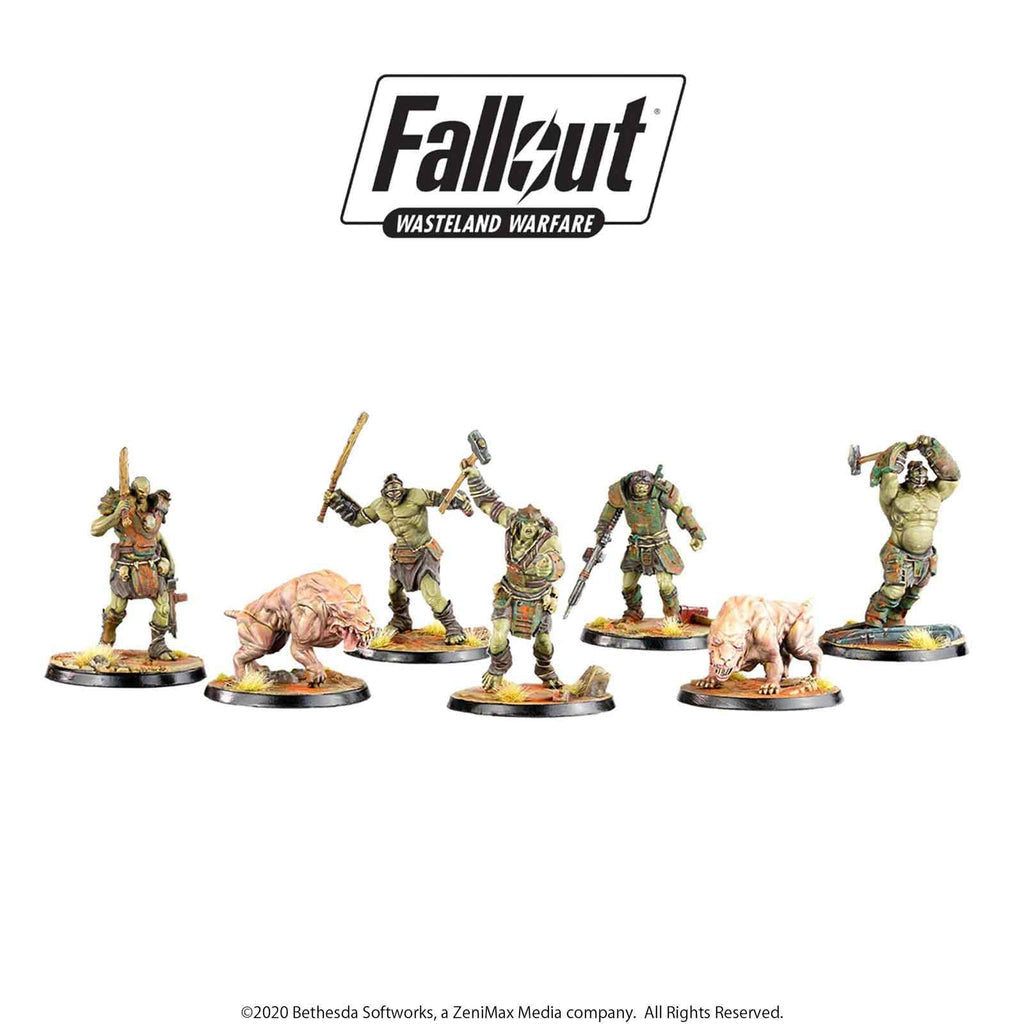 Fallout Wasteland Warfare miniatures: Five armed Super Mutants and two snarling Mongrels