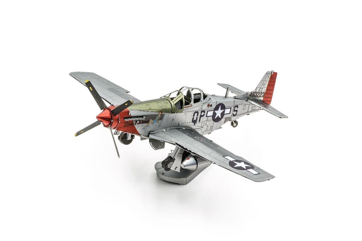 Metal Earth - Mustang P-51D Sweet Arlene - Good Games