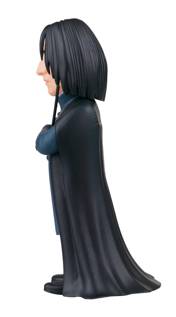 Angled view of Minix Snape in classic stance