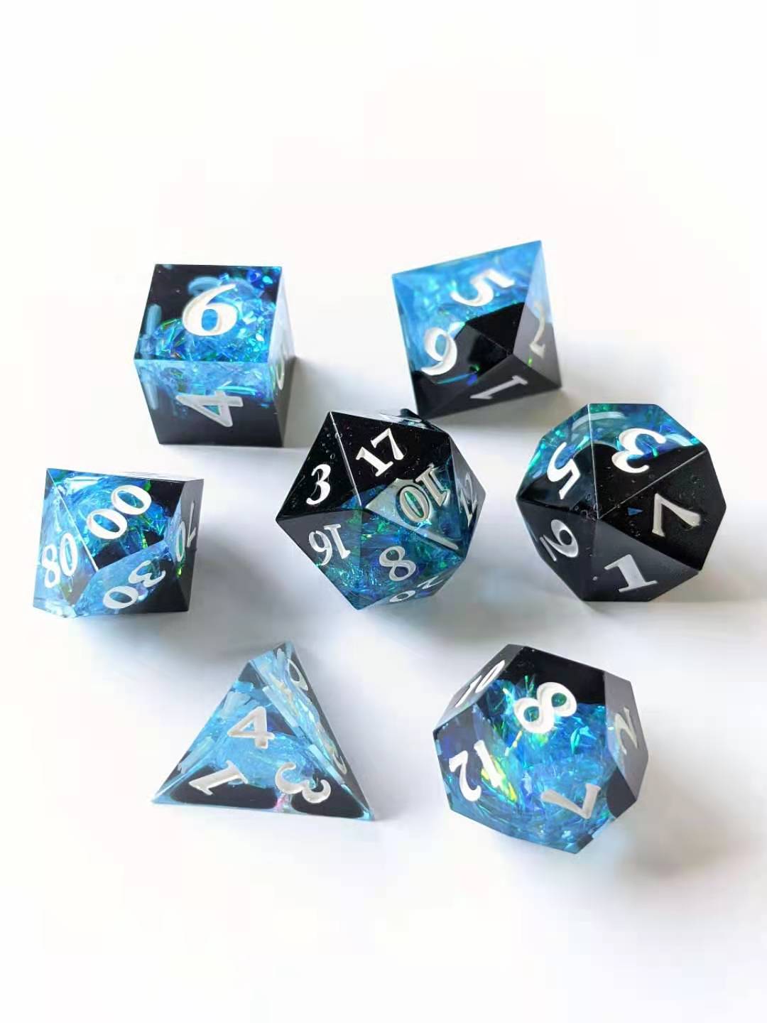 Dice Hoard - Aurora (Resin) Set 16 - Good Games