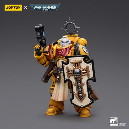 Warhammer Collectibles: 1/18 Scale Primaris Space Marines Imperial Fists Bladeguard Veteran - Good Games