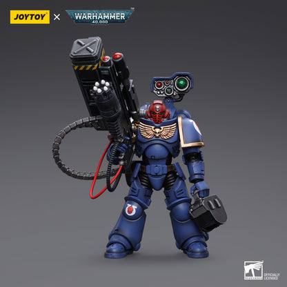 Warhammer Collectibles: 1/18 Scale Ultramarines Desolation Sergeant with Vengor Launcher - Good Games