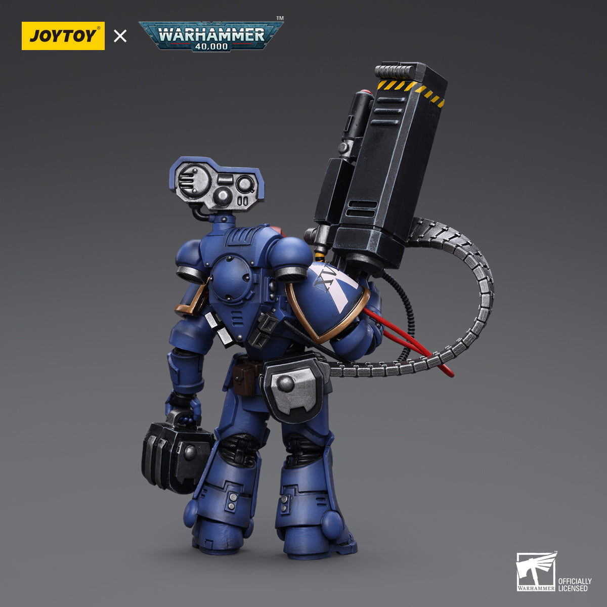 Warhammer Collectibles: 1/18 Scale Ultramarines Desolation Sergeant with Vengor Launcher