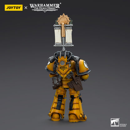 Warhammer Collectibles: 1/18 Scale Imperial Fists Legion MkIII Tactical Squad Sgt with Power Sword - Good Games