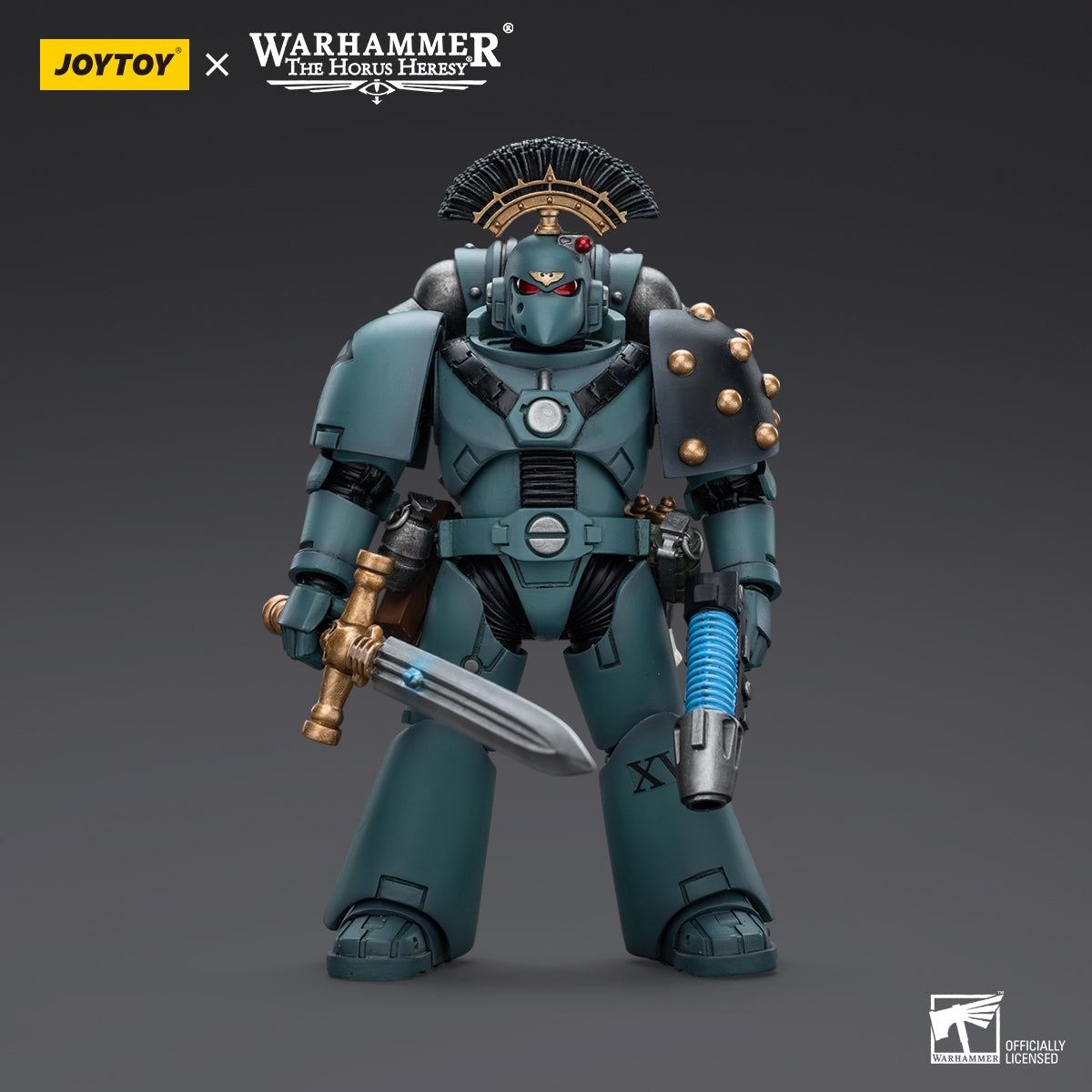 Warhammer Collectibles: 1/18 Scale Sons of Horus MKVI Tactical Squad Sergeant with Power Sword - Good Games