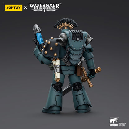 Warhammer Collectibles: 1/18 Scale Sons of Horus MKVI Tactical Squad Sergeant with Power Sword - Good Games