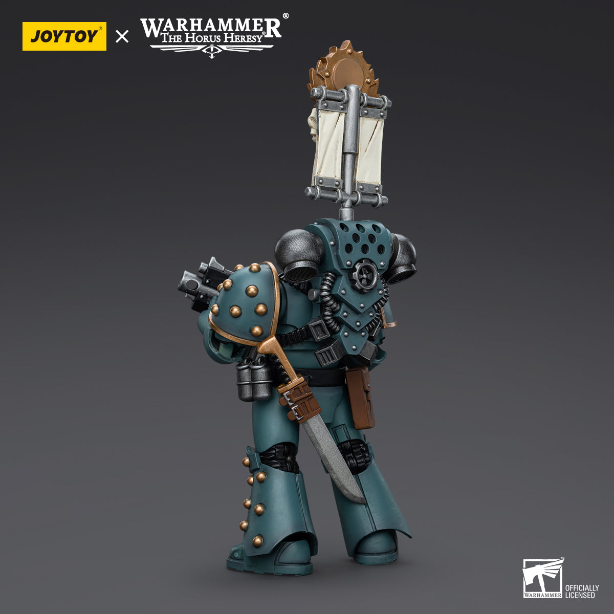 Warhammer Collectibles: 1/18 Scale Sons of Horus MKIV Tactical Squad Legionary with Legion Vexilla - Good Games
