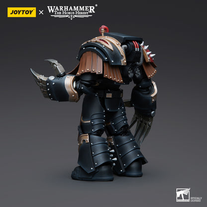 Warhammer Collectibles: 1/18 Scale Sons of Horus Justaerin Terminator Squad Justaerin w Light Claws - Good Games