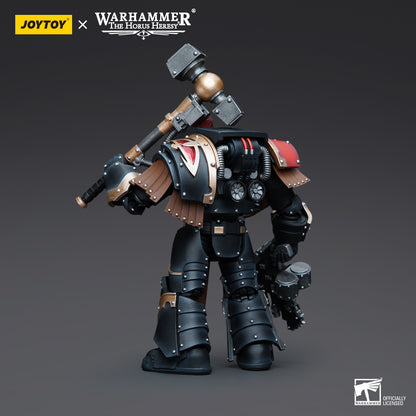 Warhammer Collectibles: 1/18 Scale Sons of Horus Justaerin Terminator Squad Justaerin Thundr Hammer - Good Games