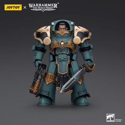 Warhammer Collectibles: 1/18 Scale Sons Of Horus Tartaros Terminator Squad Sergeant & Power Sword - Good Games