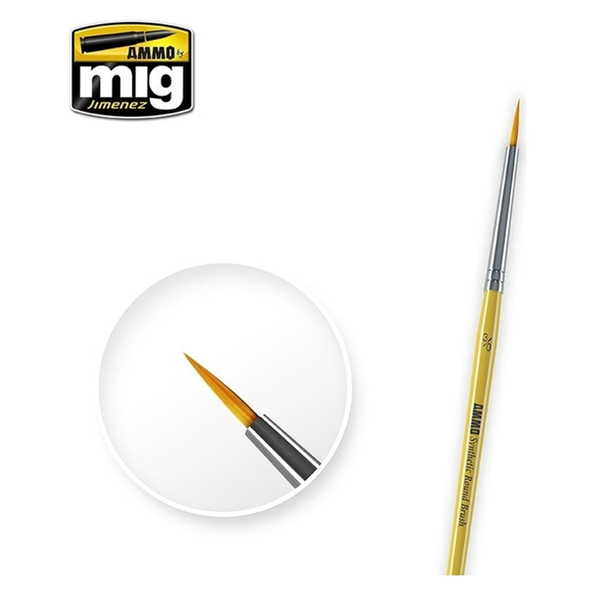 Big Child Creatives Jimenez 3/0 Synthetic Round Brush with yellow handle and a magnified view of its fine tip