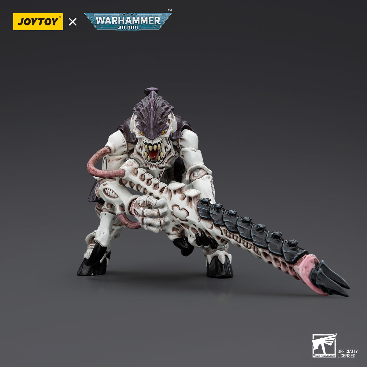 Warhammer Collectibles: 1/18 Scale Tyranids Hive Fleet Leviathan Termagant with Spike Rifle - Good Games