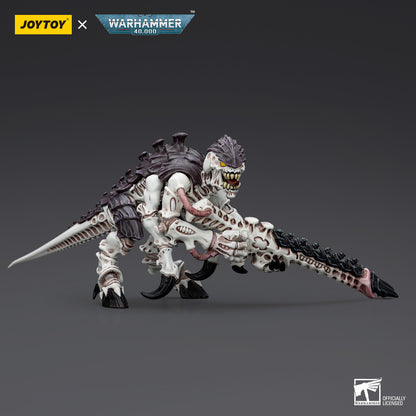 Warhammer Collectibles: 1/18 Scale Tyranids Hive Fleet Leviathan Termagant with Spike Rifle - Good Games