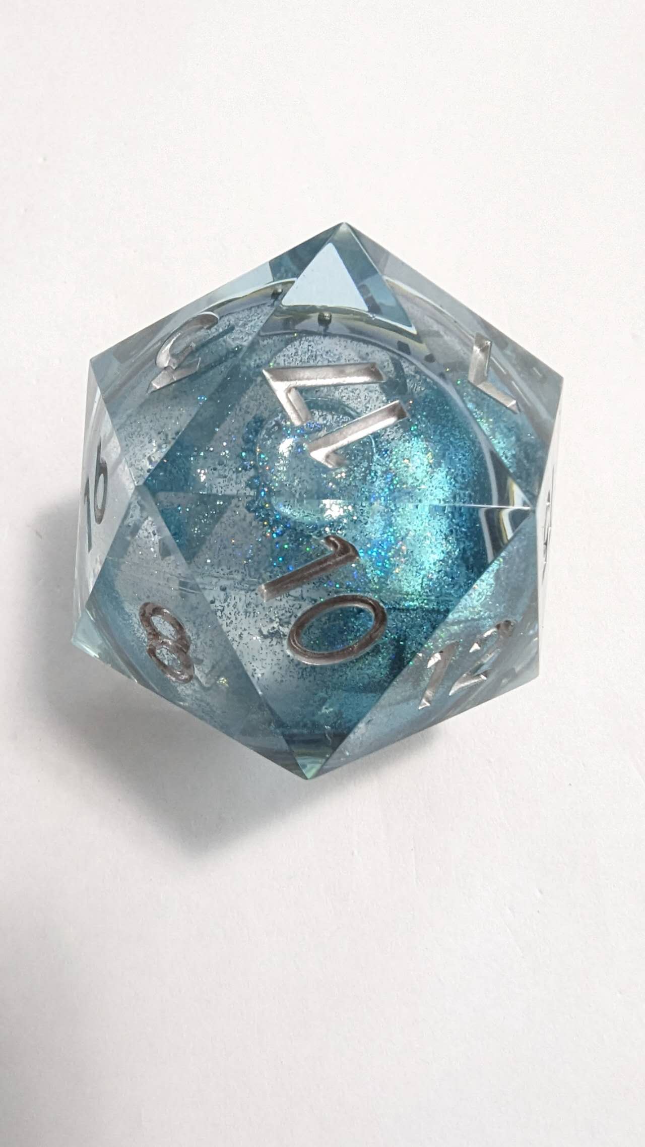 Dice Hoard Liquid Core D20 55MM 04 - Good Games