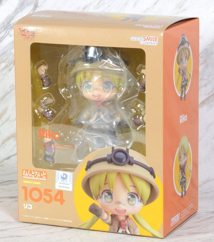 Nendoroid 1054 Riko figure from Made in Abyss in box