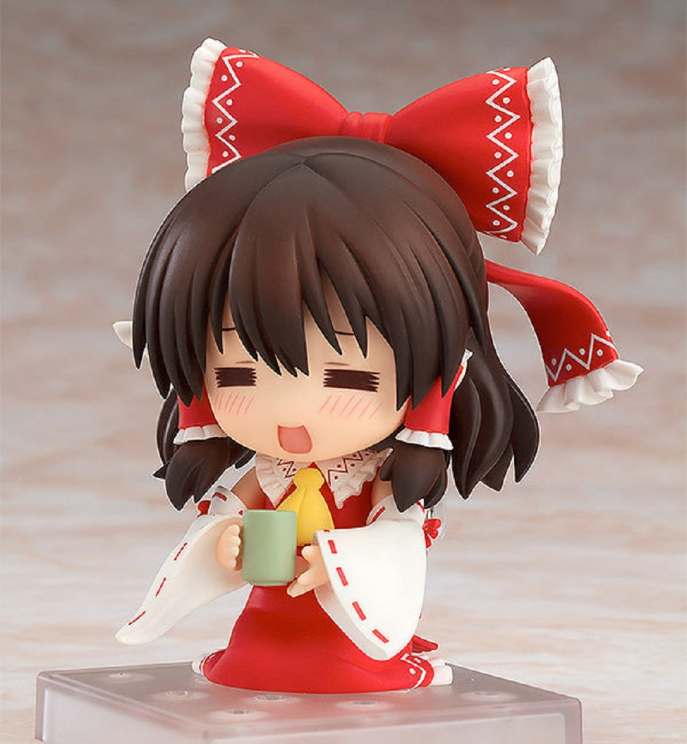 Touhou Project Nendoroid Reimu Hakurei 20 figure knee down and holding teacup with relaxed expression
