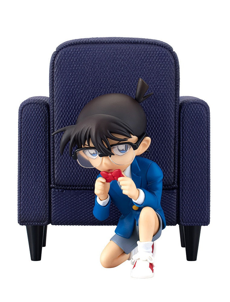 Tenitol Conan Edogawa figure in detective pose with confident expression