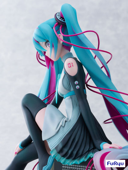 FuRyu Hatsune Miku x MTV 1/7 Scale Figure