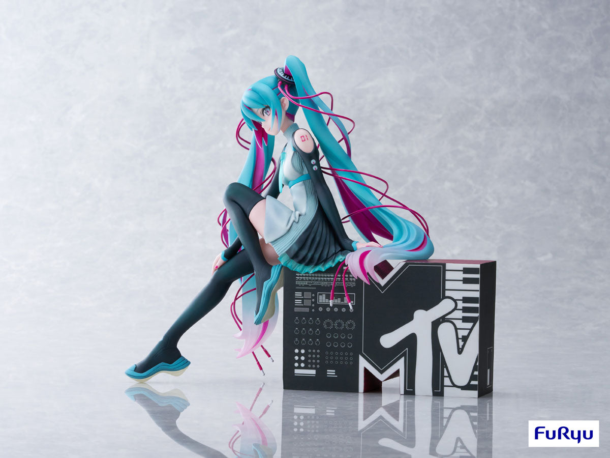 FuRyu Hatsune Miku x MTV 1/7 Scale Figure