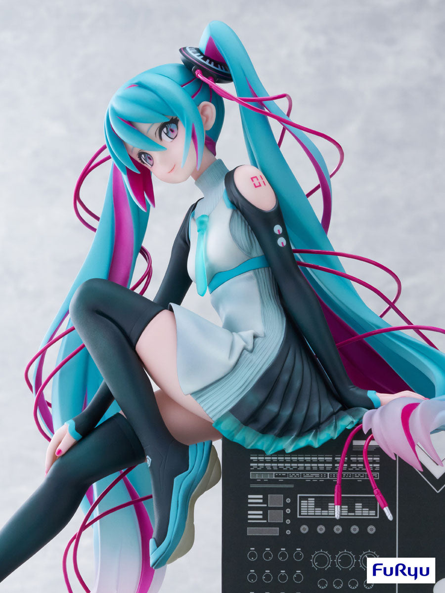 FuRyu Hatsune Miku x MTV 1/7 Scale Figure